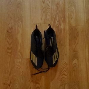 size 13 addias black and gold